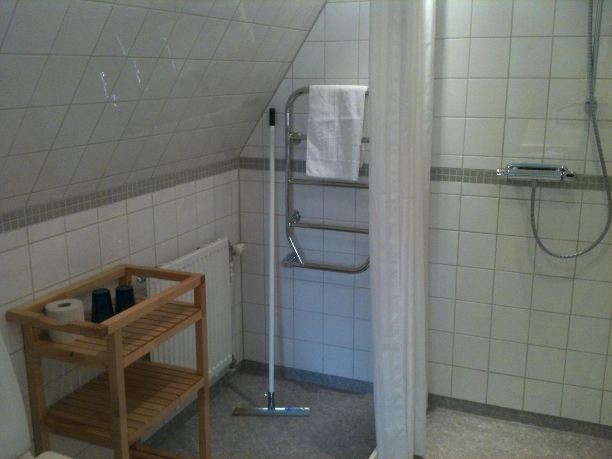 Allégården Kastlösa Hotell Kültér fotó