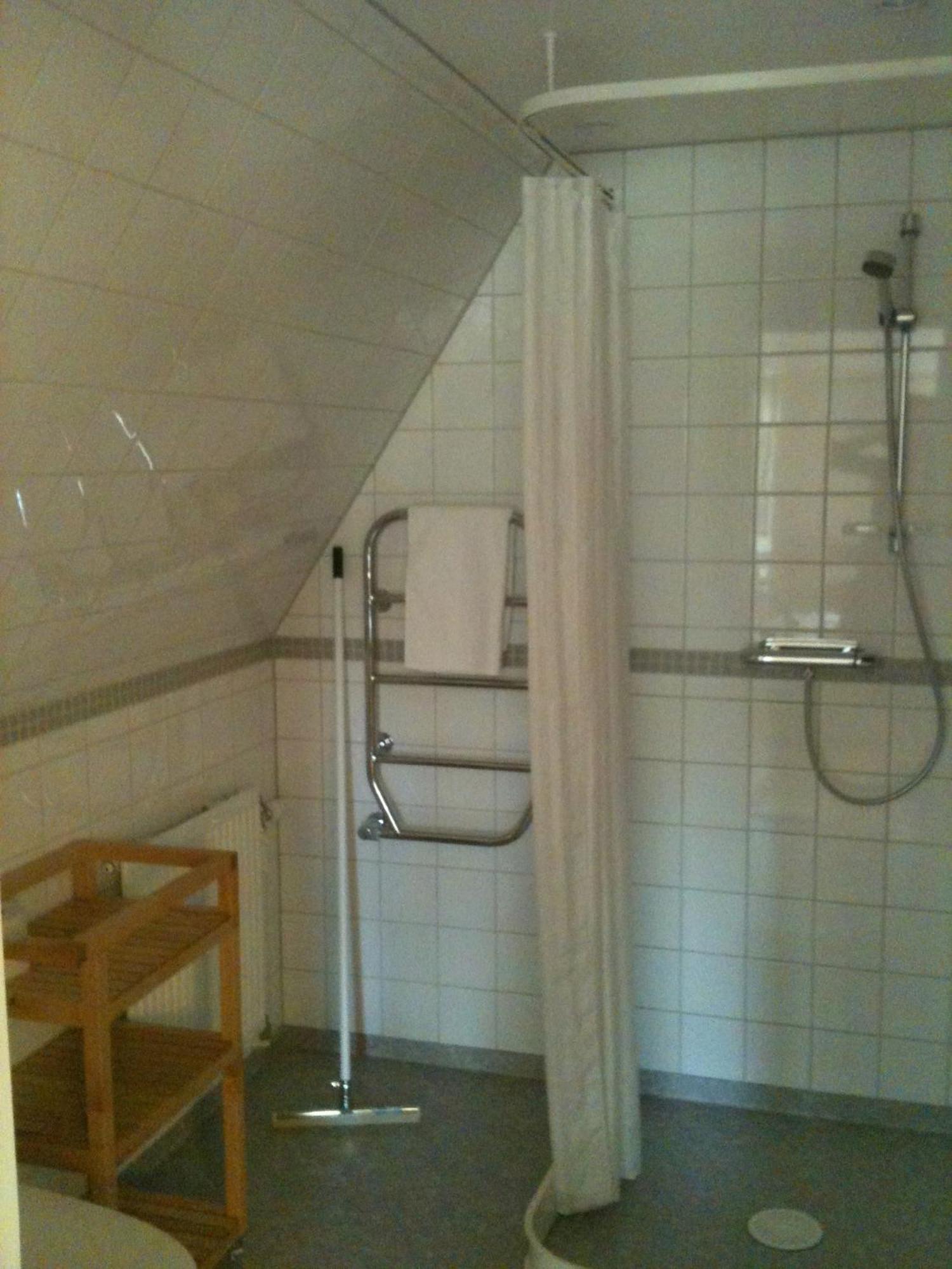 Allégården Kastlösa Hotell Kültér fotó